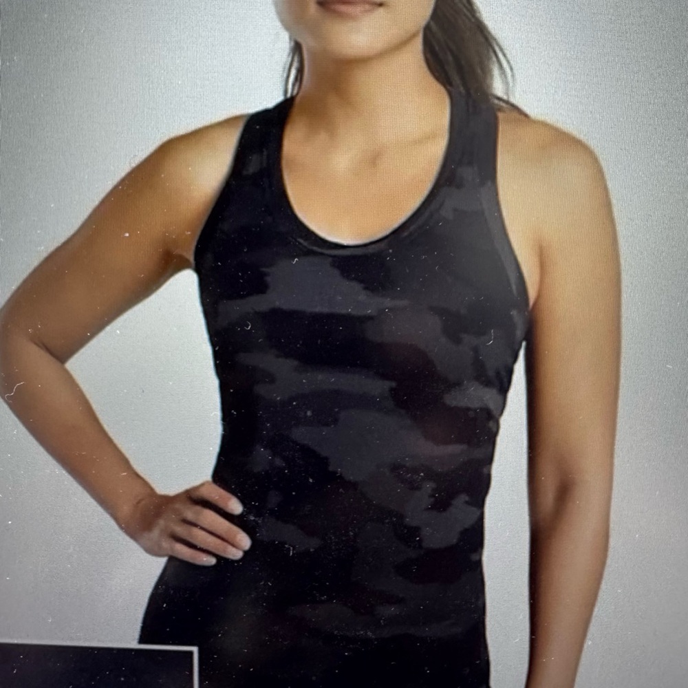 Like new, Athleta Black Camo Momentum Tank Top, size xs